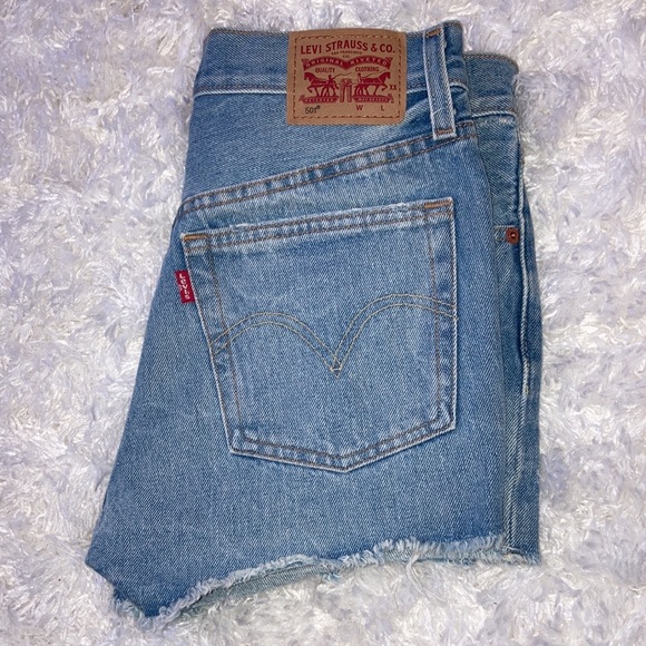 Levi’s 501 High Rise Light Wash Shorts - Picture 7 of 8